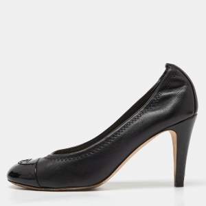 Pre Owned Chanel Black Leather and Patent Leather CC Cap Toe Scrunch Pumps Size 38