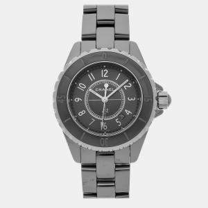 Pre-Owned Chanel J12 H2978 33 mm