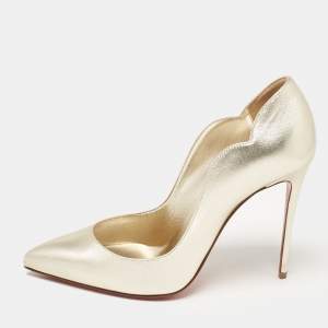مملوكة مسبقًا Christian Louboutin Gold Leather Hot Chick Pumps Size 38.5