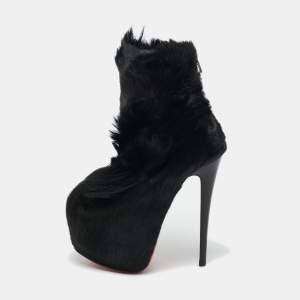 مملوكة مسبقًا Christian Louboutin Black Calf Hair Puck Ankle Length Boots Size 35.5