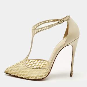 مملوكة مسبقًا Christian Louboutin Beige Lace Salonu Pointed Toe T Strap Sandals Size 38.5