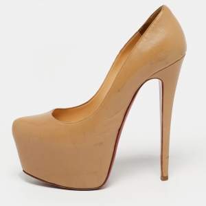 مملوكة مسبقًا Christian Louboutin Daffodile Size 37.5 Beige Leather Platform Pumps