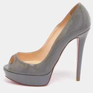 مملوكة مسبقًا Christian Louboutin Banana Size 37.5 Purple Patent Leather Peep Toe Platform Pumps