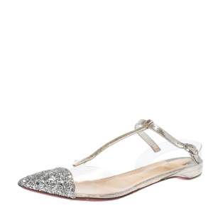 Pre Owned صندل كرستيان لوبوتان "نوزي" بسير حرف تي بلاستيك مشمع و غليتر و جلد فضي مقاس 39.5