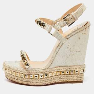 مملوكة مسبقًا Christian Louboutin White/Light Gold Leather Cataclou Wedge Sandals Size 38