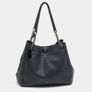 مملوكة مسبقًا Coach Turnlock Edie Navy Blue Leather Shoulder Bag