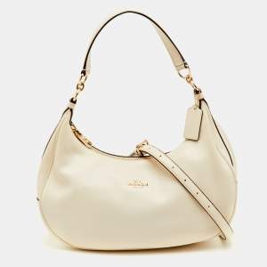 مملوكة مسبقًا Coach Off White Grained Leather Hobo