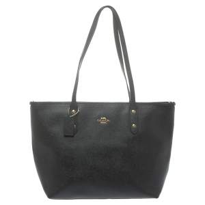 Pre Owned Coach Black Pebbled Leather Town Tote 