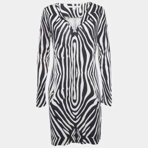 Pre Owned فستان ديان فون فرستنبرغ راب بأكمام من حرير جيرسي طباعة شفاه أسود ميديام