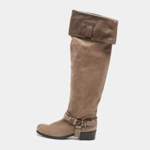 مملوكة مسبقًا null