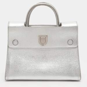 Pre Owned Dior Metallic Silver Leather Medium Diorever Bag