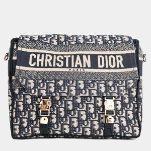 مملوكة مسبقًا Christian Dior 2022 Navy Oblique Medium Diorcamp Bag