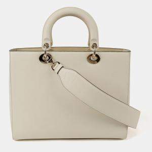 مملوكة مسبقًا Dior Large White Canvas Tote Bag