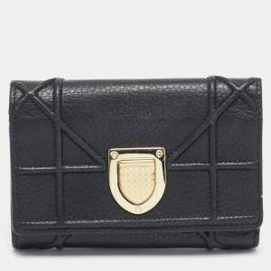 مملوكة مسبقًا Dior Diorama Black Cannage Leather Compact Wallet
