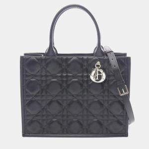 مملوكة مسبقًا Christian Dior Dior Book Tote Medium Micro Cannage Leather Tote Bag Black