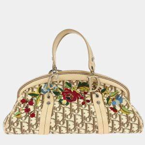 مملوكة مسبقًا Christian Dior Beige Floral Embroidered Trotter Handbag