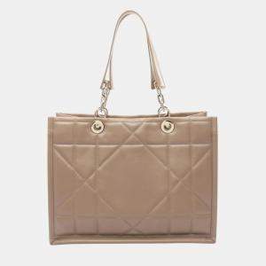 مملوكة مسبقًا Christian Dior Dior Essential Medium Archi Cannage Tote Bag Leather Beige
