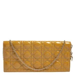 مملوكة مسبقًا Dior Beige Cannage Patent Leather Lady Dior Chain Clutch