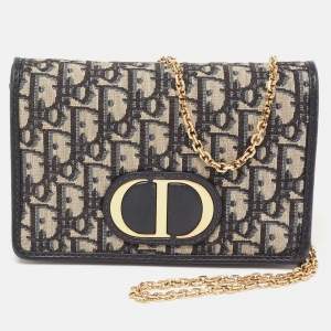 مملوكة مسبقًا Dior  Navy Blue Oblique Canvas and Leather 2 in 1 30 Montaigne Pouch Bag