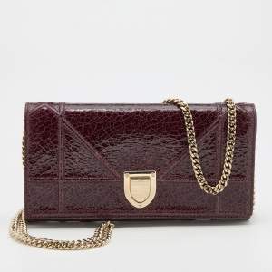 Pre Owned Dior Maroon Crinkled Leather Diorama Wallet On Chain