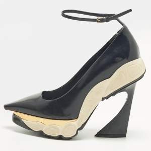 مملوكة مسبقًا Dior Runaway Size 38 Navy Blue Patent Leather Sneaker Pumps