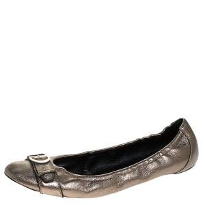 مملوكة مسبقًا Dior Metallic Leather Buckle Ballet Flats Size 41 