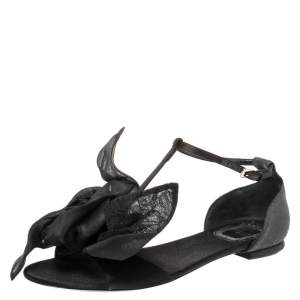 مملوكة مسبقًا Dior Black Satin T Strap Thong Flat Sandals Size 39.5