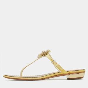Pre Owned Dior White Patent Leather Buckle Detail Thong Flat Sandals Size 39