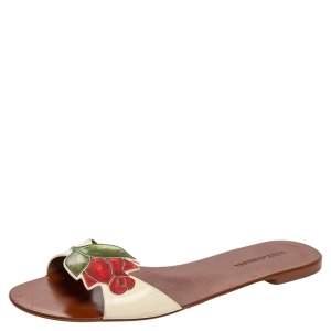 Dolce & Gabbana Off-White Patent Leather Flower Flat Sandals Size 40.5