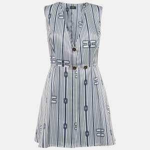 مملوكة مسبقًا فستان إليزابيتا فرانشي قصير عريض من الساتان بنقشة عقدة أبيض/أزرق مقاس صغير (سمول)