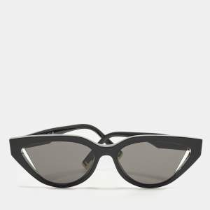 مملوكة مسبقًا Fendi Black FF4009I Cat Eye Sunglasses