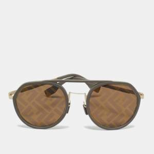 Pre Owned Fendi Grey FE40040U Round Sunglasses