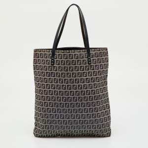 Pre Owned Fendi Navy Blue/Beige Zucchino Canvas and Leather Vintage Shopper Tote
