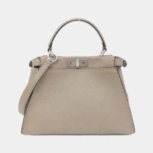 مملوكة مسبقًا Fendi Selleria Peekaboo Handbag