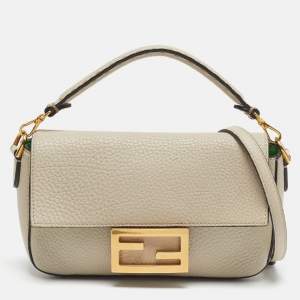 مملوكة مسبقًا Fendi Baguette Mini Beige Leather Shoulder Bag
