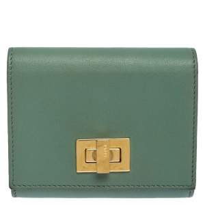 Pre Owned Fendi Light Olive Leather Card Holder