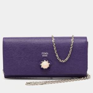 مملوكة مسبقًا محفظة بسلسلة فندي جلد بنفسجية بقلاب