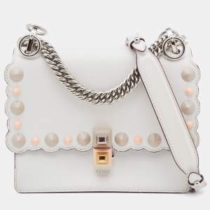 Pre Owned Fendi White Leather Small Scalloped Kan I Shoulder Bag