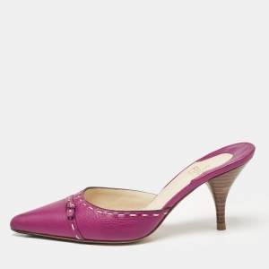 Pre Owned Fendi Magenta Pink Leather Pointed Toe Mules Size 35