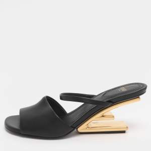 مملوكة مسبقًا Fendi fendi first Size 36.5 Black Leather Mules