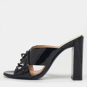 مملوكة مسبقًا Fendi Flowerland Size 37 Black Patent Leather Criss Cross Slide Sandals