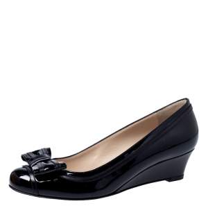 Pre Owned Fendi Black Patent Leather Bow Detail Wedge Pumps Size 38.5 