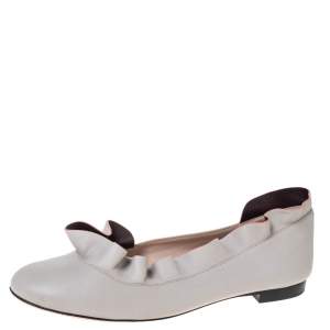 Pre Owned Fendi Beige Leather Ruffle Ballet Flats Size 40