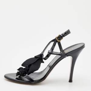 Fendi Black Patent Leather Appliqued Flower T-Strap Sandals Size 37.5