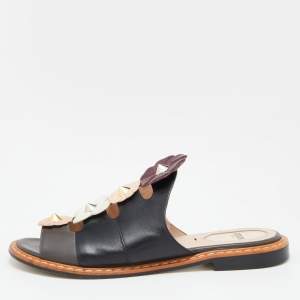 Pre Owned Fendi Black Leather Floral Applique Flat Mules Size 37