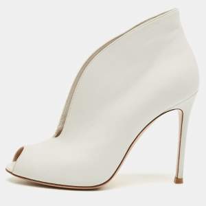 Pre Owned Gianvito Rossi White Leather Vamp Booties Size 37.5