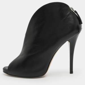 مملوكة مسبقًا Gianvito Rossi Size 38.5 Black Leather Peep Toe Booties