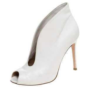 Gianvito Rossi White Leather V Neck Peep Toe Booties Size 37