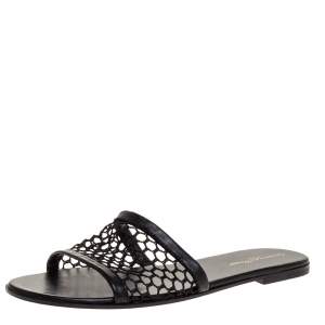 Pre Owned Gianvito Rossi Black Fish Net And Leather Trim Flat Sandals Size 38.5