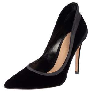 Pre Owned Gianvito Rossi Black Tuxedo Velvet Pumps Size 37.5